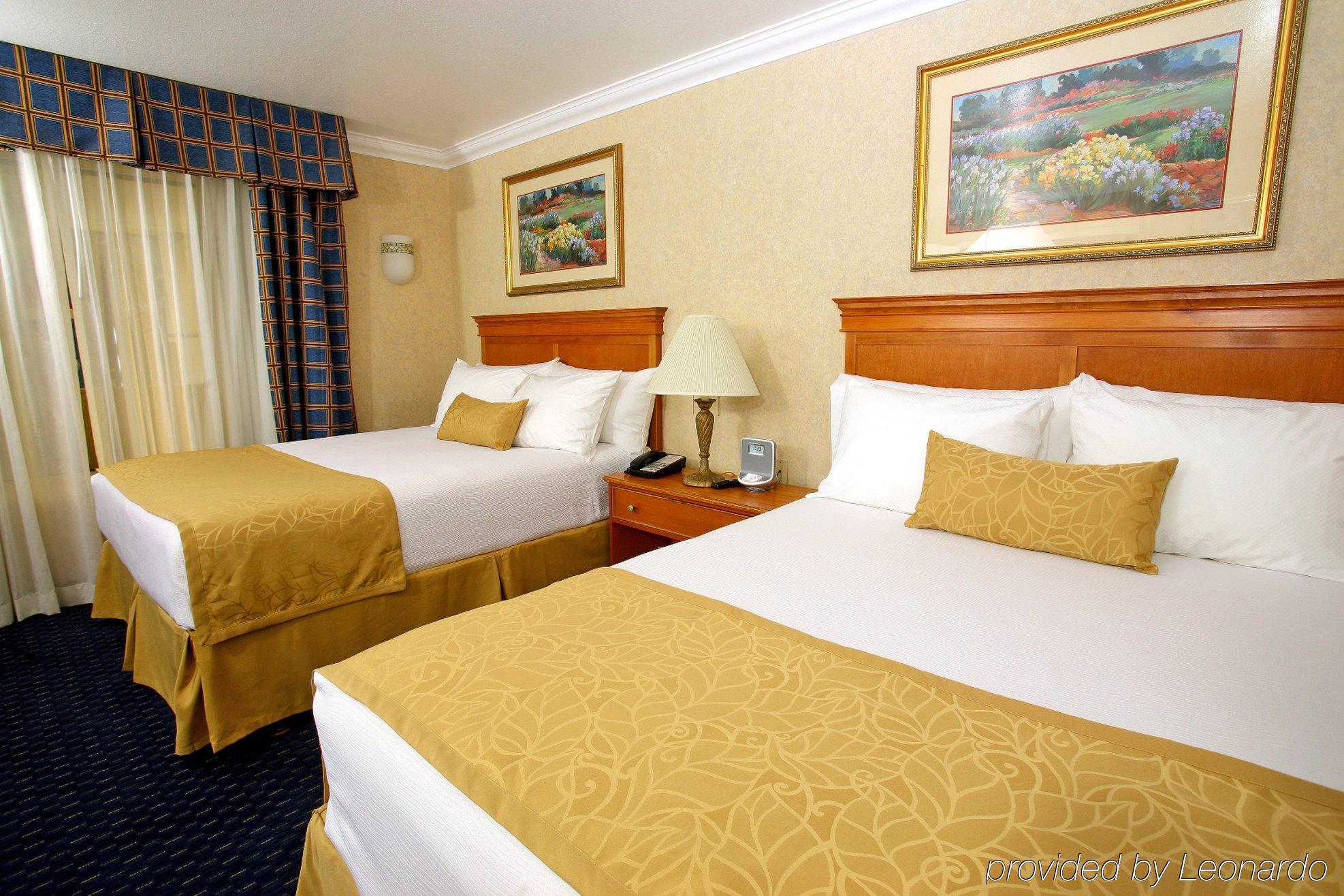 Hotel D'Lins Ontario Airport Cameră foto